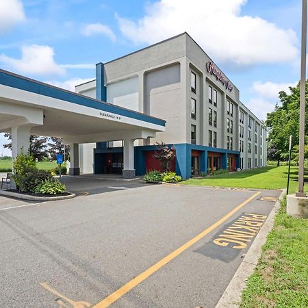 Hampton Inn Ridgefield Park Exteriör bild