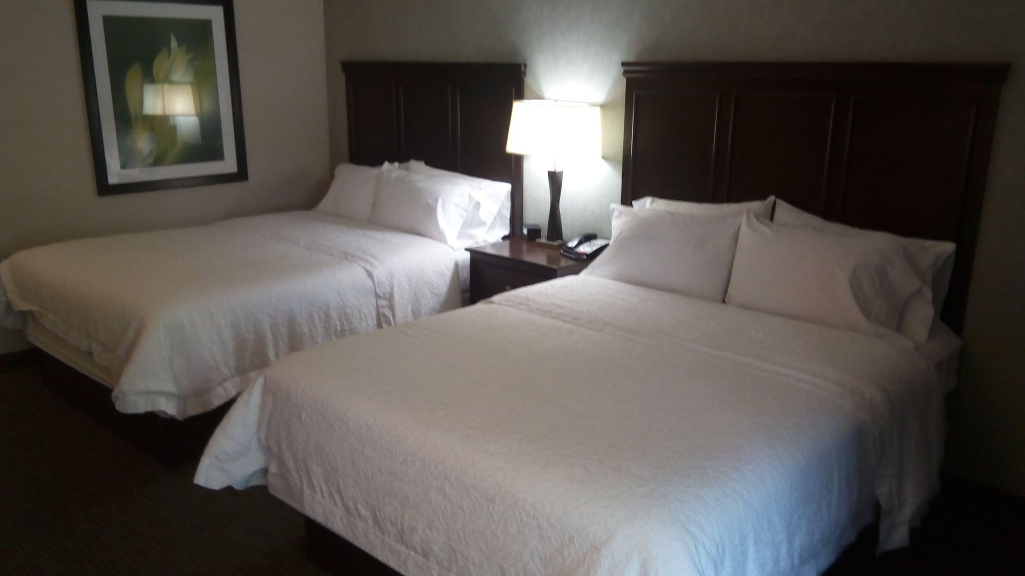 Hampton Inn Ridgefield Park Exteriör bild