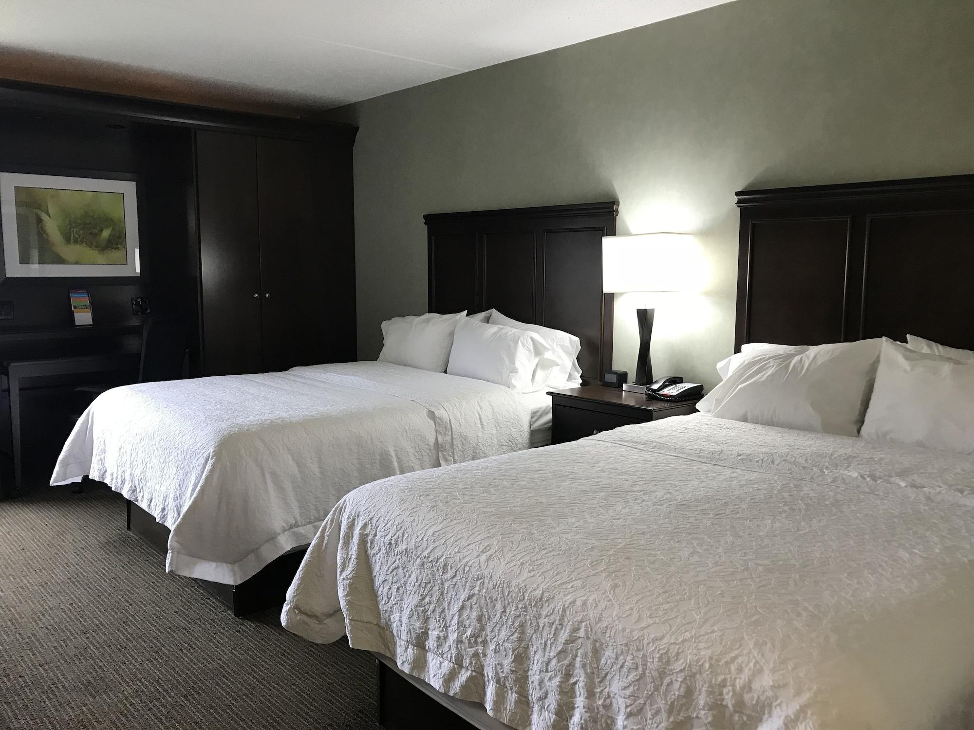 Hampton Inn Ridgefield Park Exteriör bild