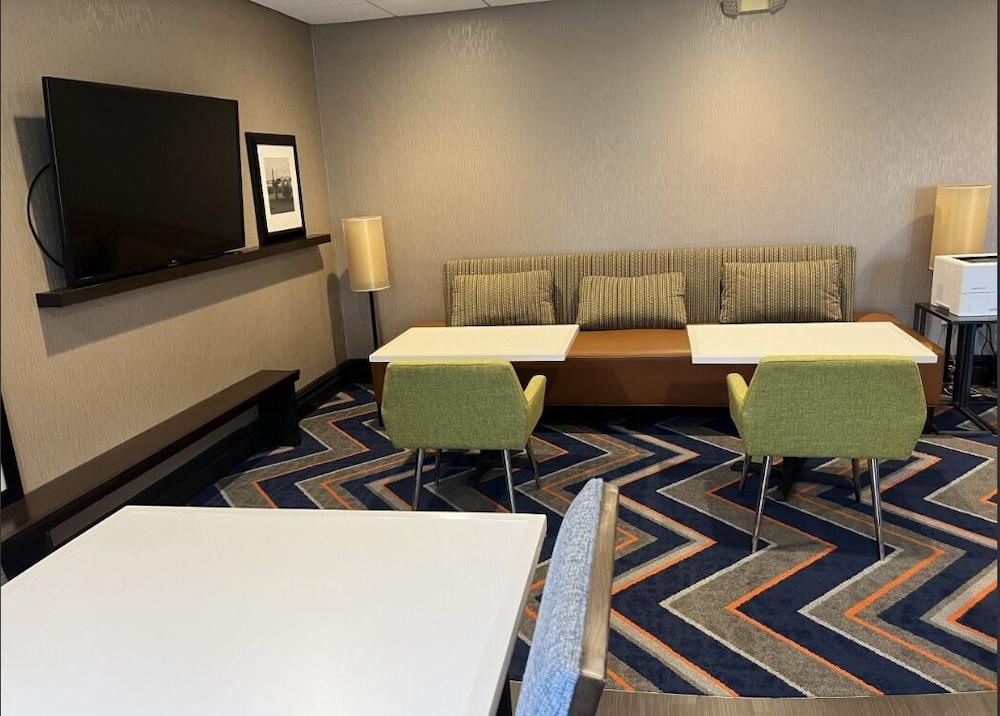 Hampton Inn Ridgefield Park Exteriör bild