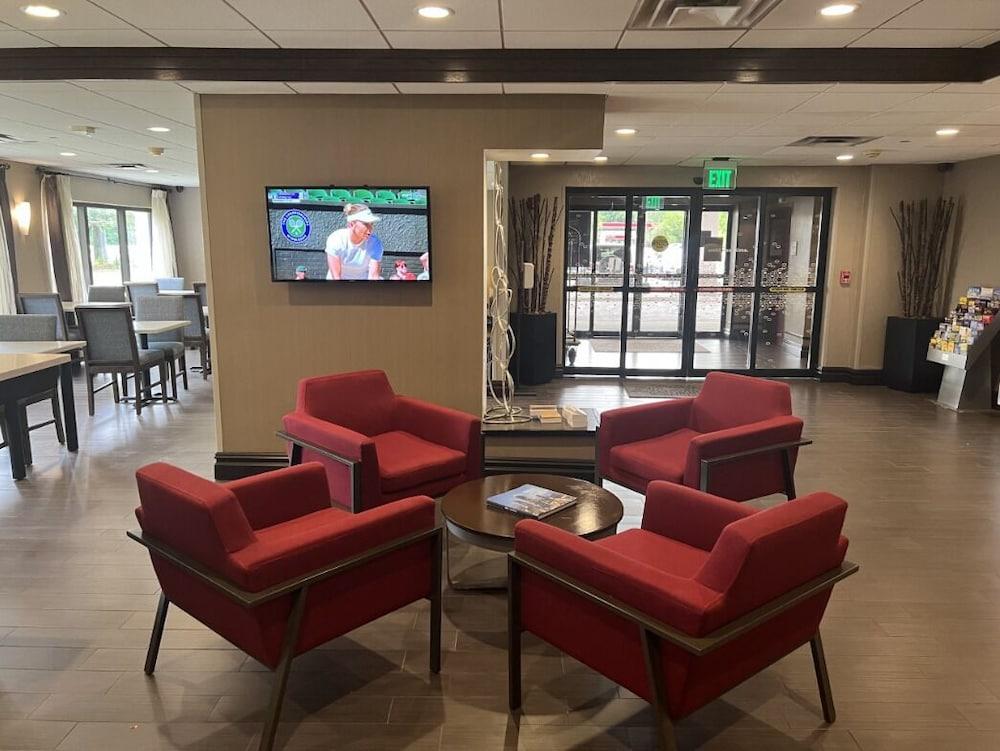 Hampton Inn Ridgefield Park Exteriör bild
