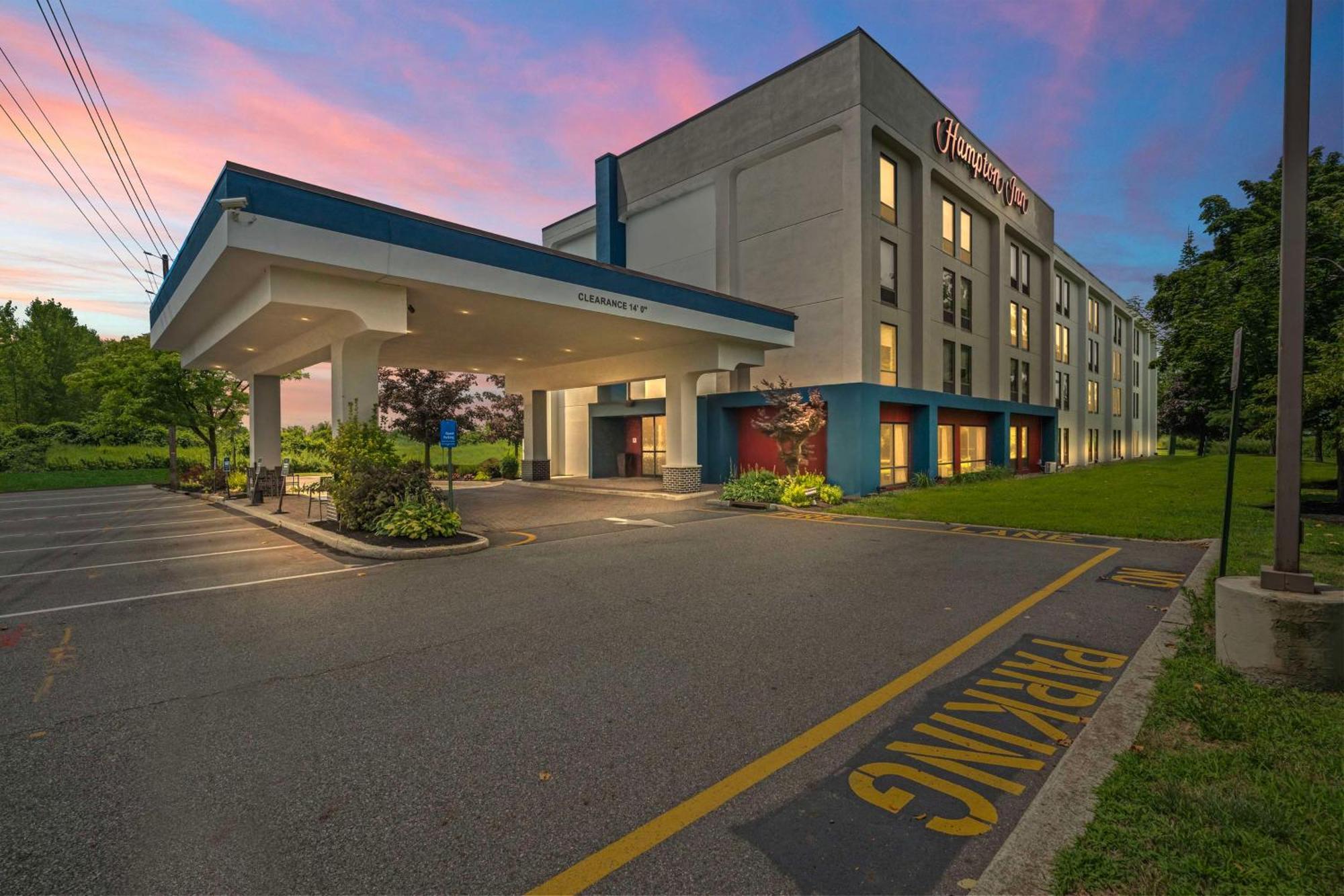 Hampton Inn Ridgefield Park Exteriör bild