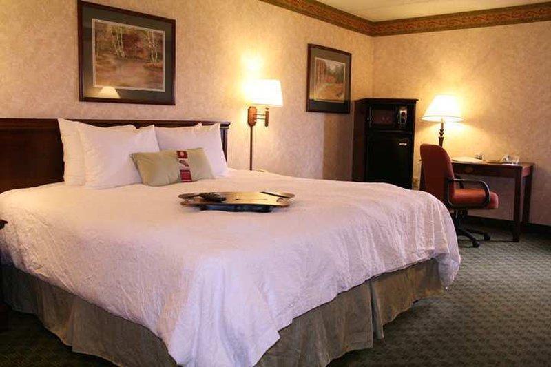 Hampton Inn Ridgefield Park Exteriör bild